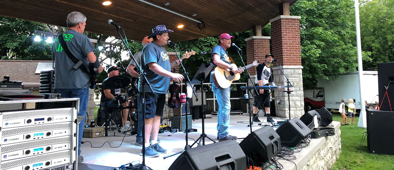 band at outside stage