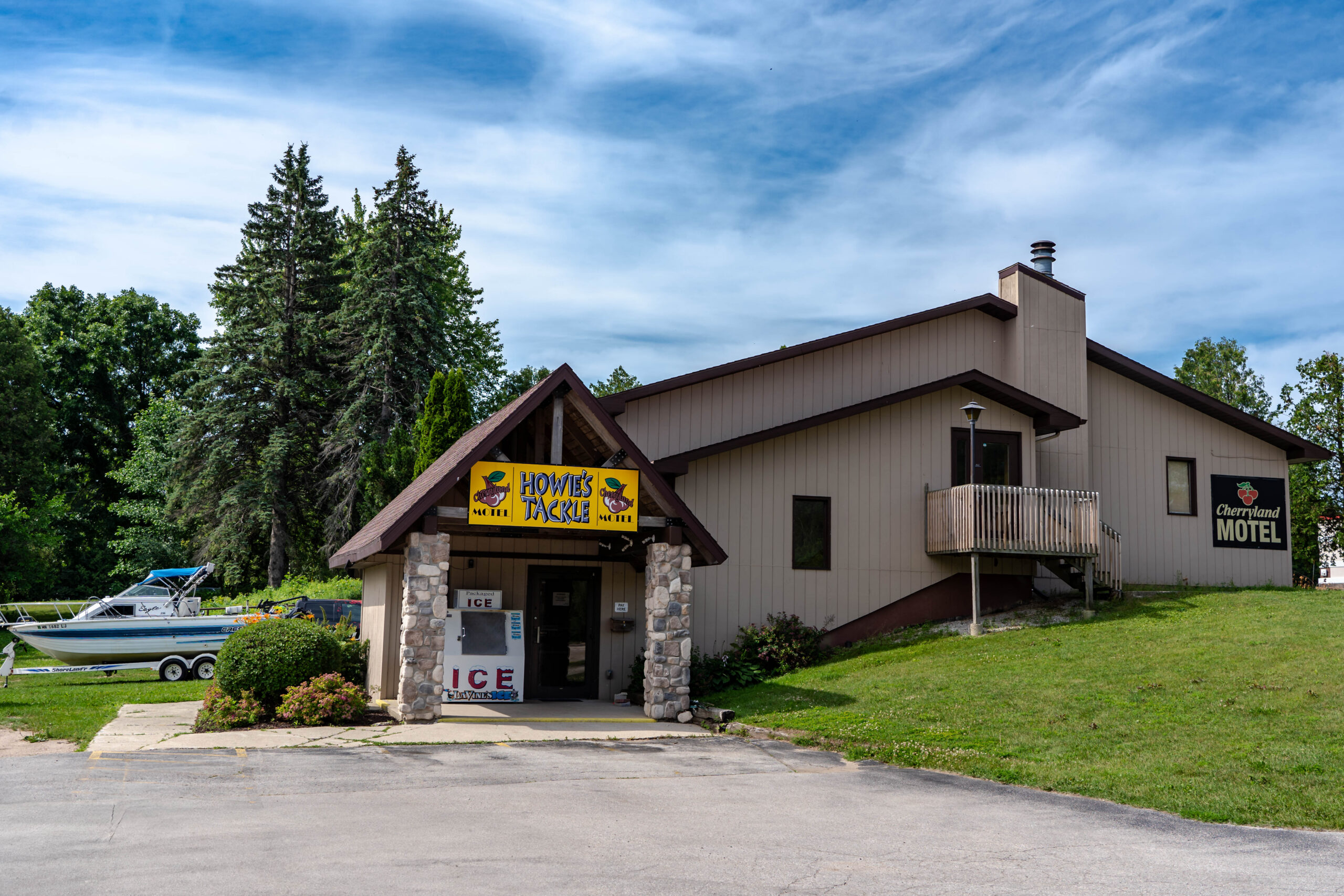 Howie's Tackle & Archery 04042025 RLP0048