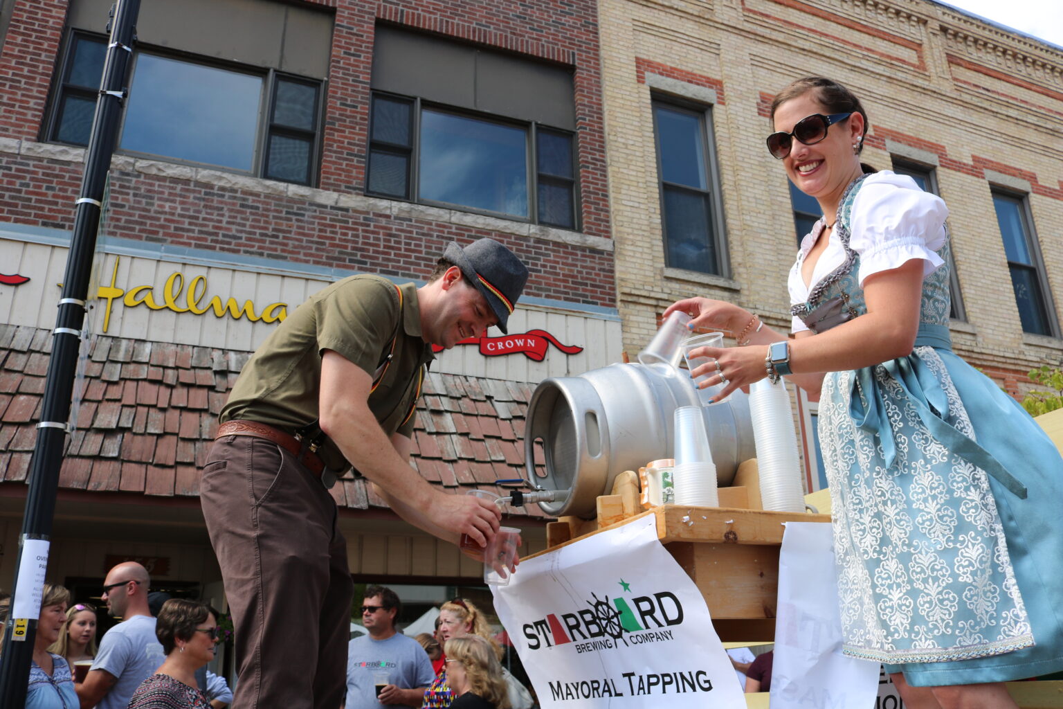 Harvest Fest & Street Art Auction Destination Sturgeon Bay Sturgeon Bay Harvest Fest 2025 Events